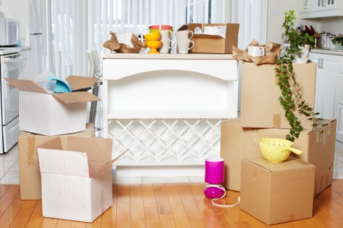 Practical self storage for moving, decluttering, and business use in Ruislip